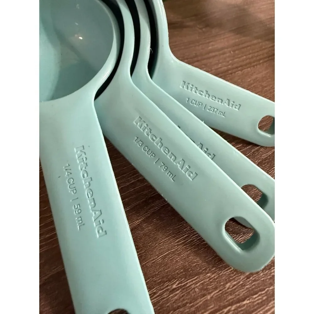 KitchenAid measuring cups blue